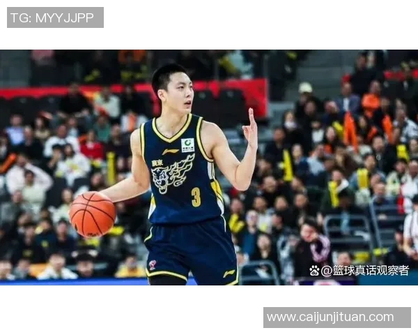 胡明轩:从青涩少年到篮球场上的璀璨明星之路揭秘